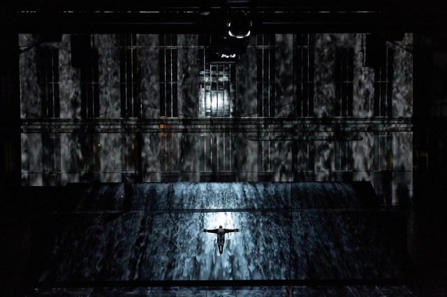  Lemi Ponifasio, I AM, Jahrhunderthalle Bochum, 2014 © Ruhrtriennale, Foto: Jörg Baumann, 2014